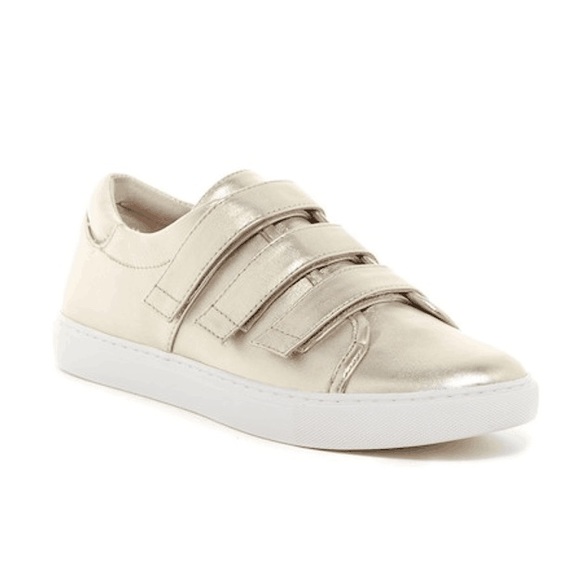Kenneth Cole Shoes - New！Soft Leather Sneaker